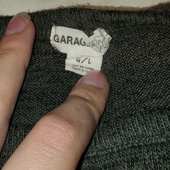 ** DONATED ** Super Soft Green Long Sleeve - Picture 2 of 2